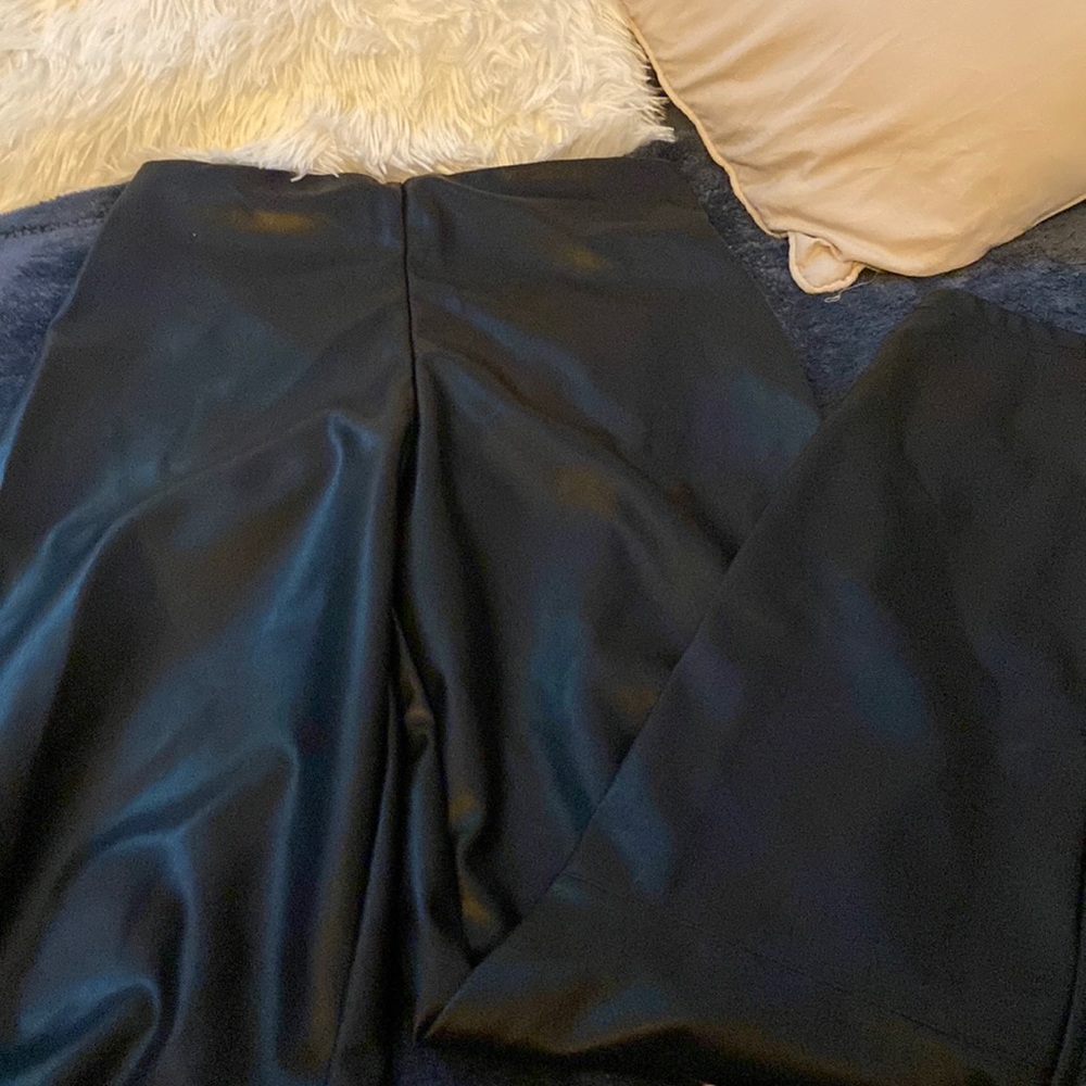 Black leather leggings size M from fabletics